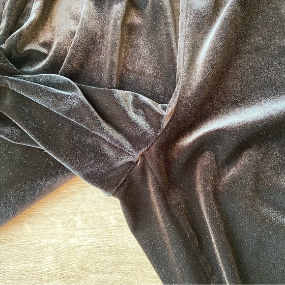 Torrid Velvet Wide Leg Cropped Pants - Picture 10 of 15